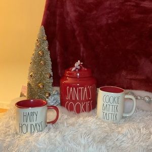 Rae Dunn Christmas mugs